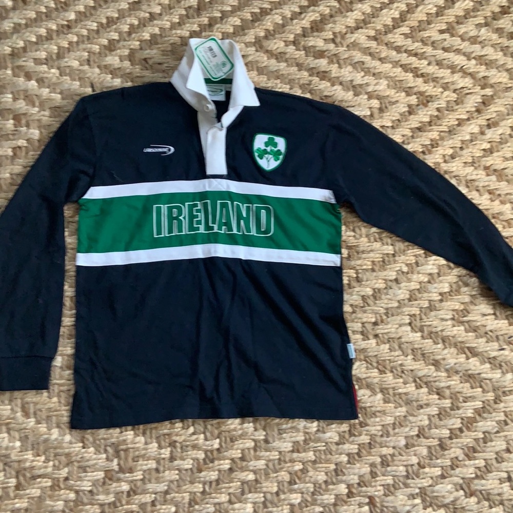 Ireland rugby shirt, size 9-10. NWT